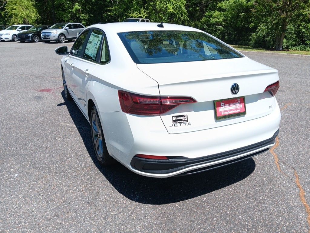 2024 Volkswagen Jetta 1.5T SE 3