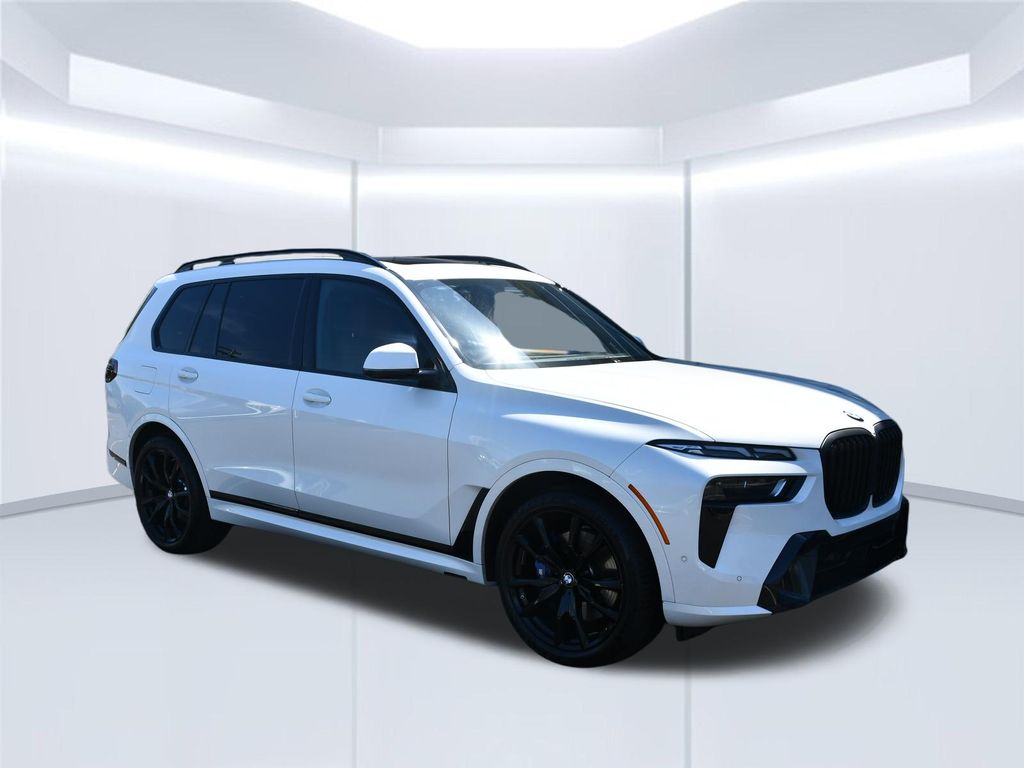 Thumbnail: 2025 BMW X7 - 10
