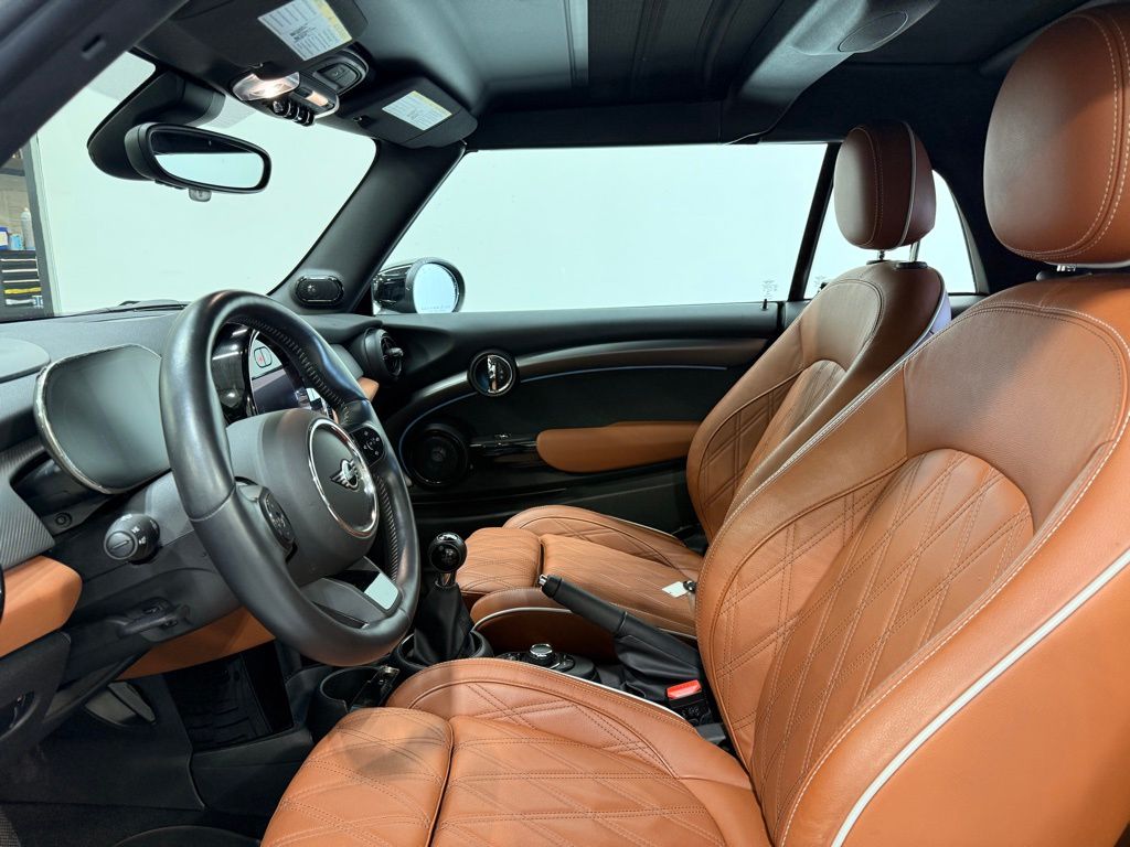 Thumbnail: 2022 MINI Cooper - 10