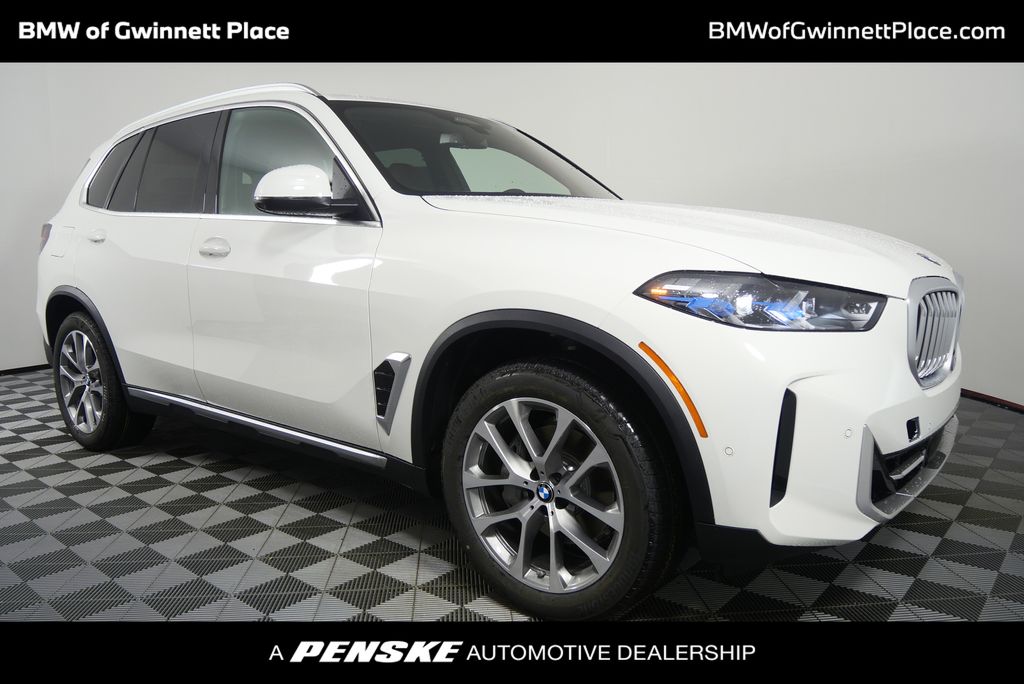 2026 BMW X5 xDrive40i Hero Image
