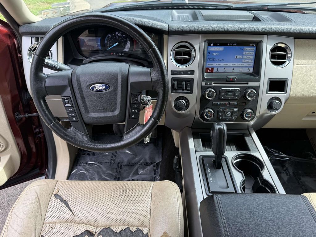 Used 2017 Brown Ford XLT image 16
