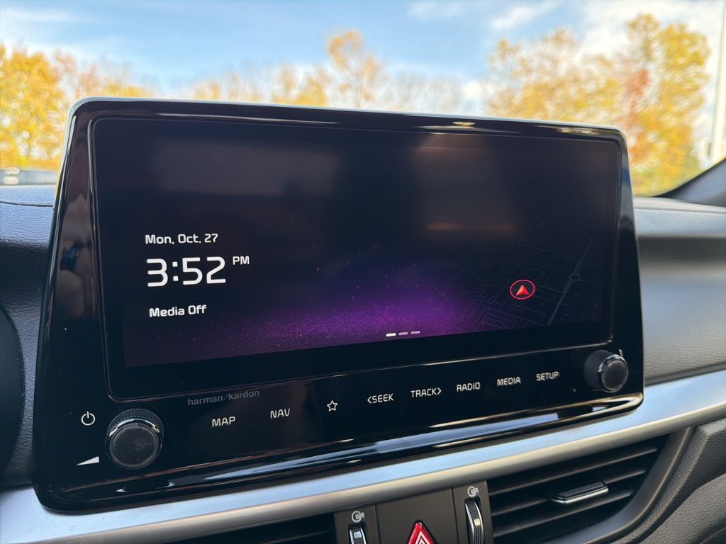 Thumbnail: 2023 Kia Forte - 29