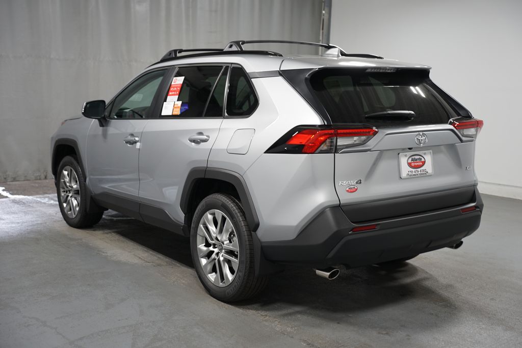 2025 Toyota RAV4 XLE Premium 6