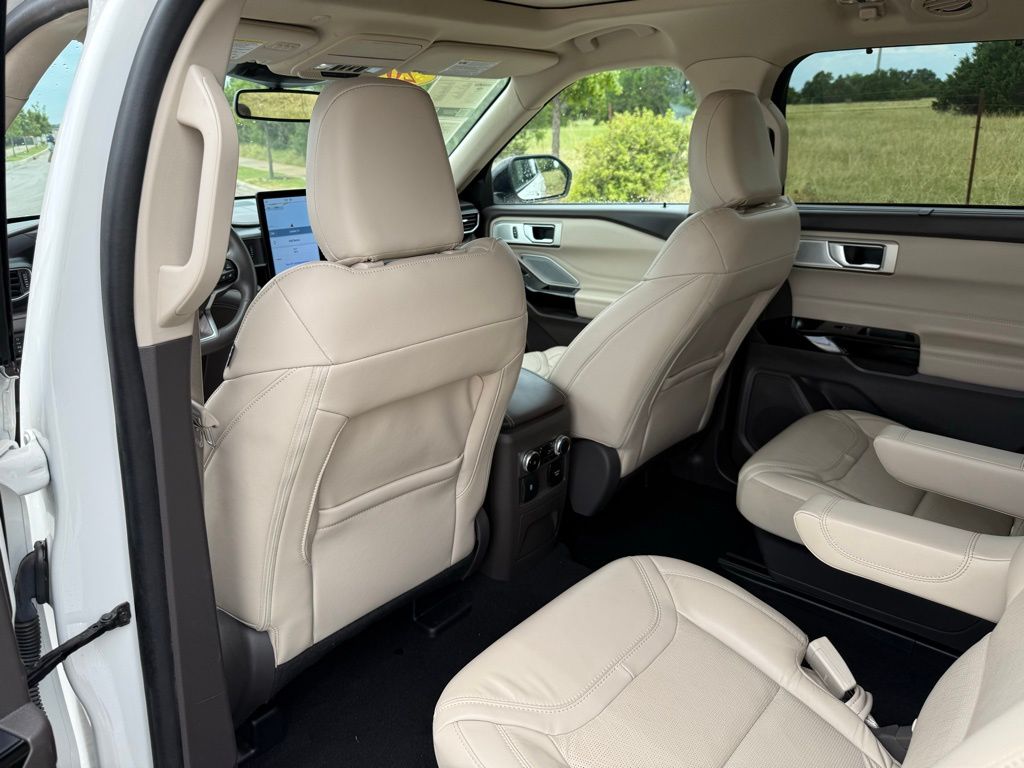 Thumbnail: 2023 Ford Explorer - 24