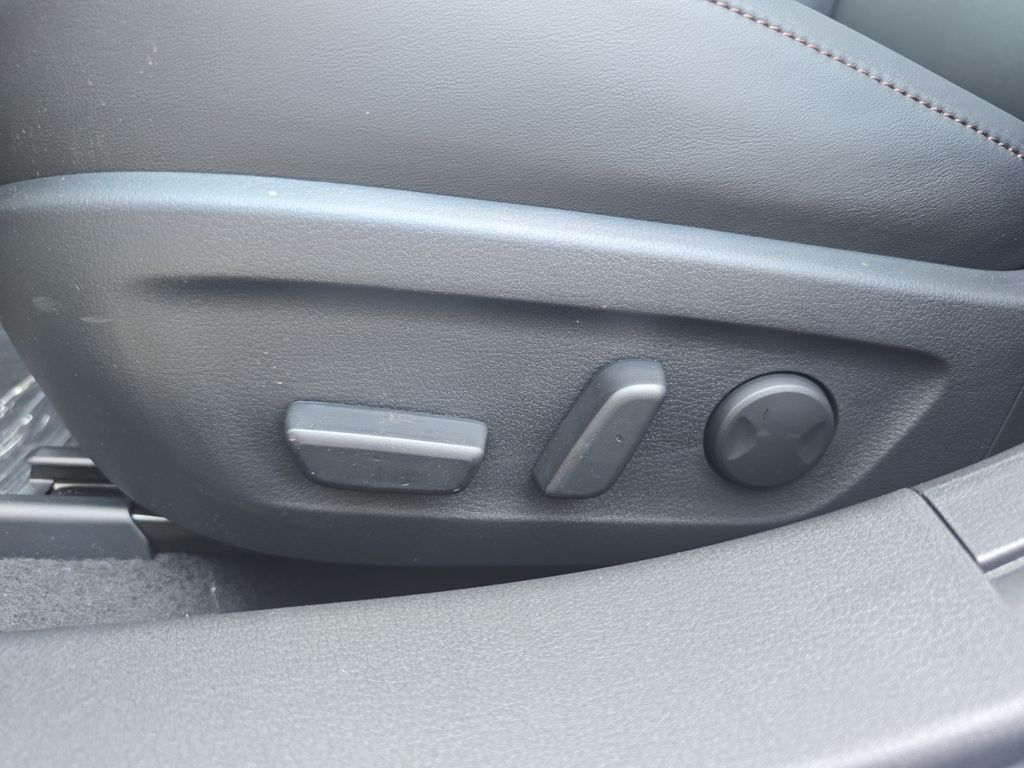 2025 Mazda Mazda3 2.5 S Preferred Package photo