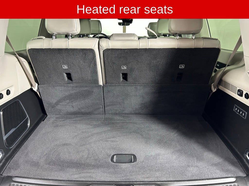 Used 2023 White Jeep Series III image 23