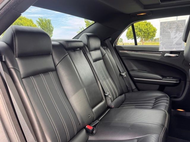 2022 Chrysler 300 S