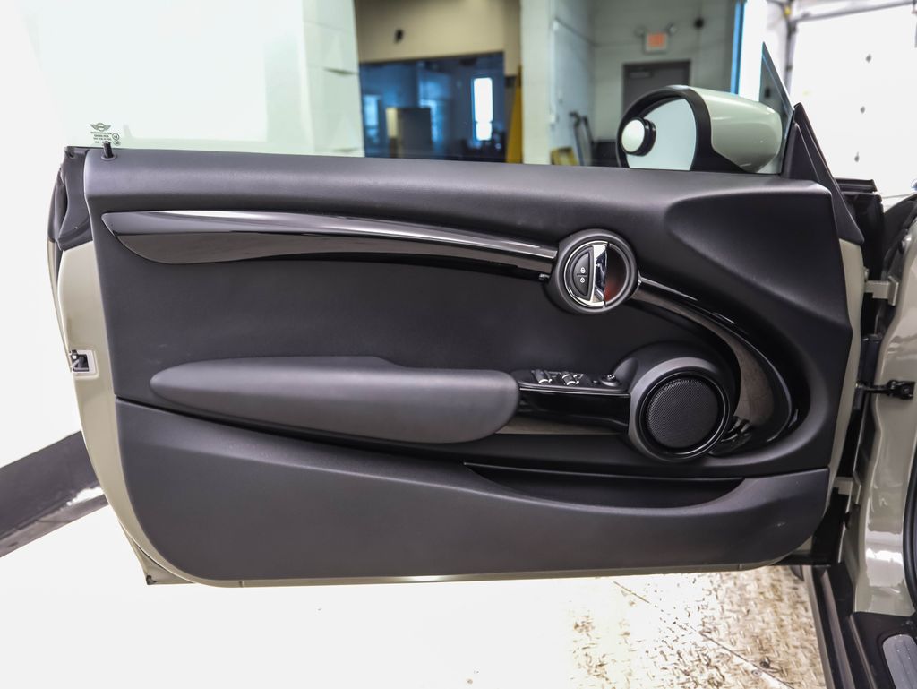 Thumbnail: 2020 MINI Cooper - 9