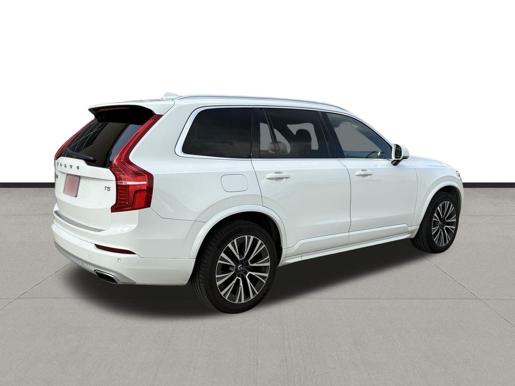 2020 Volvo XC90 T5 Momentum White at Ultimate Motorsports