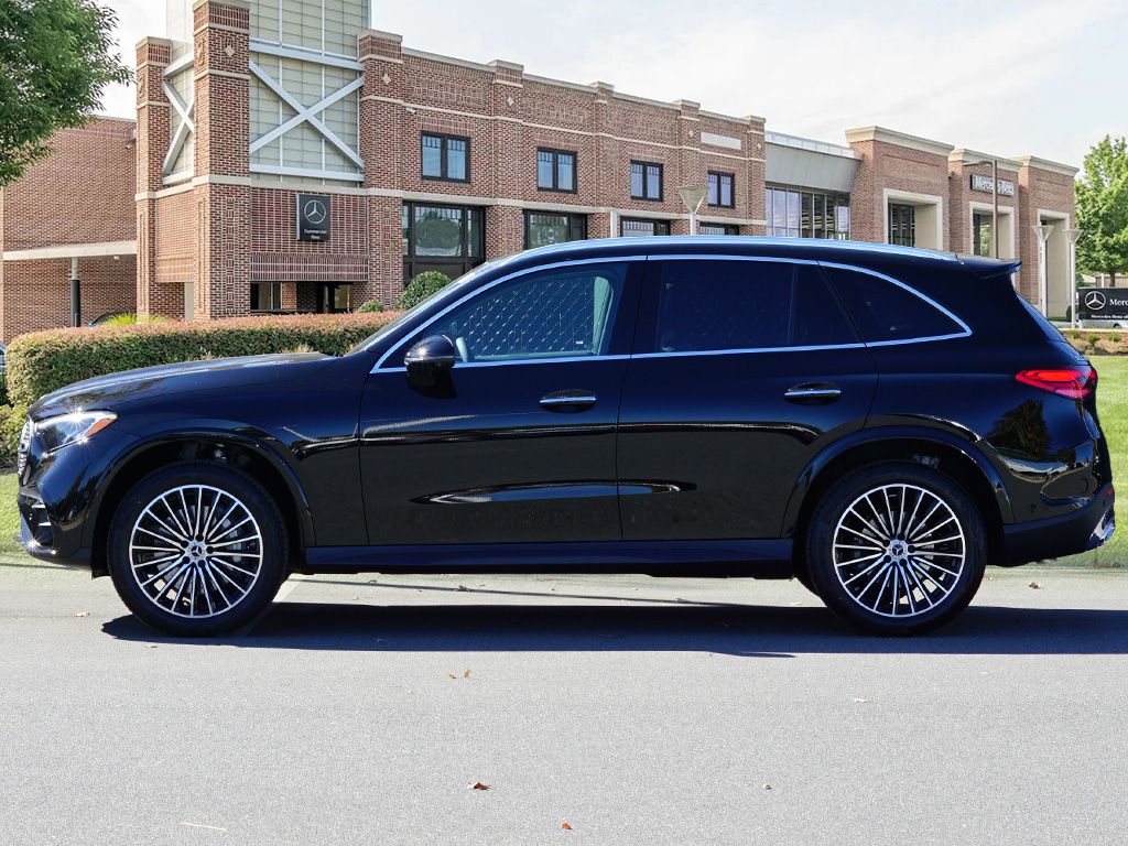 Thumbnail: 2026 Mercedes-Benz GLC - 8