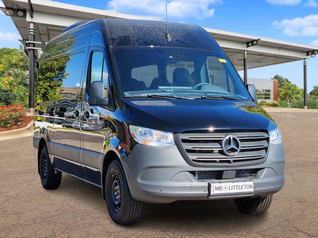 2024 Mercedes-Benz Sprinter 2500 Passenger 144 WB 2