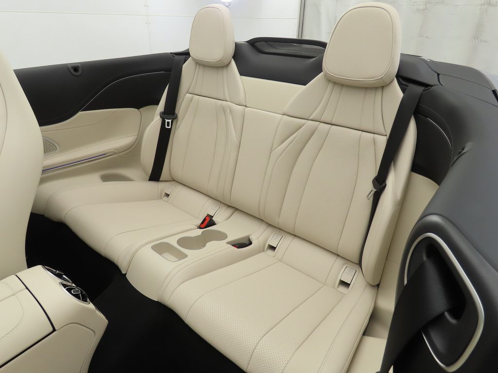 2025 Mercedes-Benz CLE 300 28
