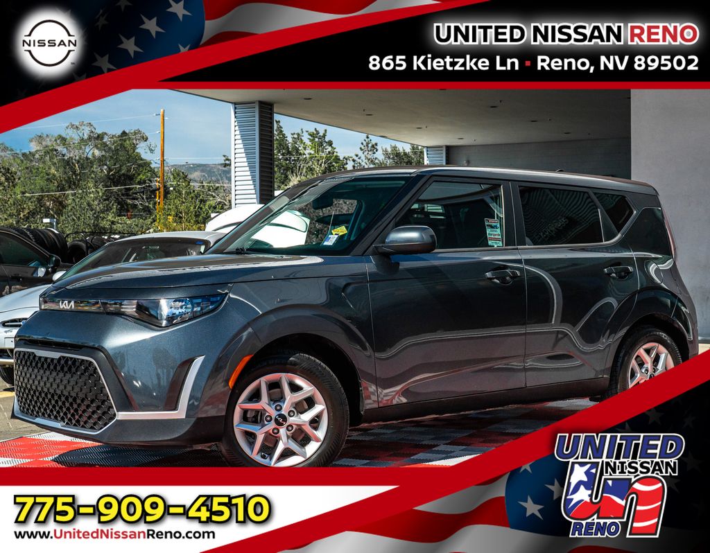 Gravity Gray 2024 Kia Soul SUV / Crossover Front-Wheel Drive Continuously Variable Transmission