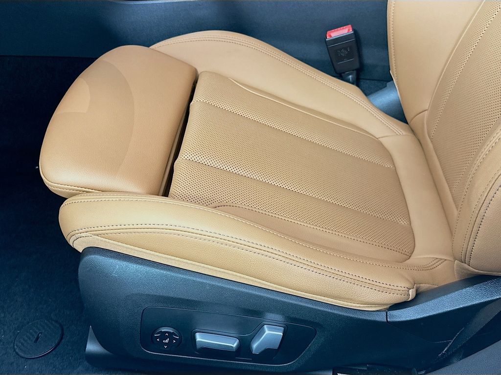 Thumbnail: 2023 BMW 3 Series - 20