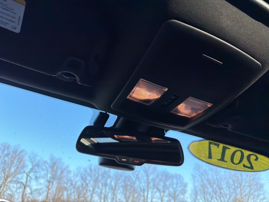 Thumbnail: 2017 Dodge Challenger - 14