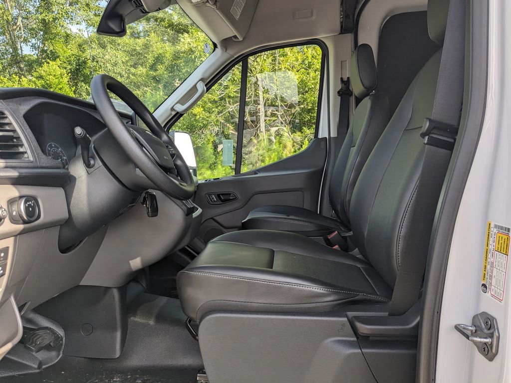 2025 Ford Transit 250
