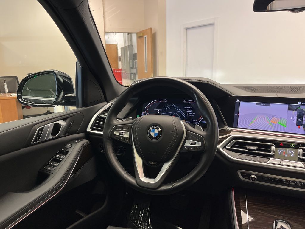Thumbnail: 2021 BMW X5 - 25