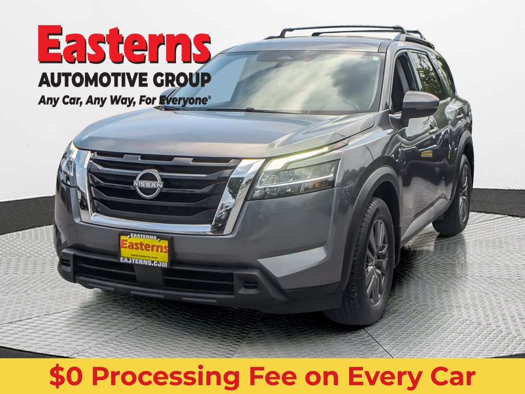 2022 Nissan Pathfinder SV 4WD's photo