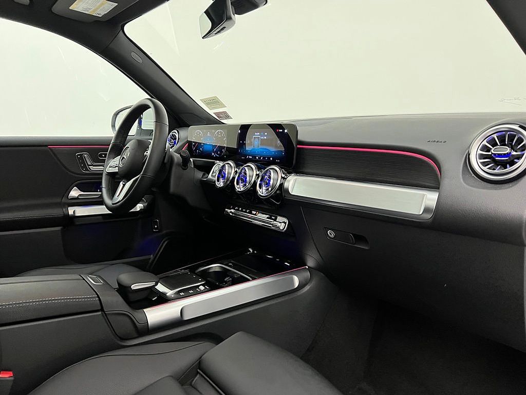 2023 Mercedes-Benz GLB 250 9