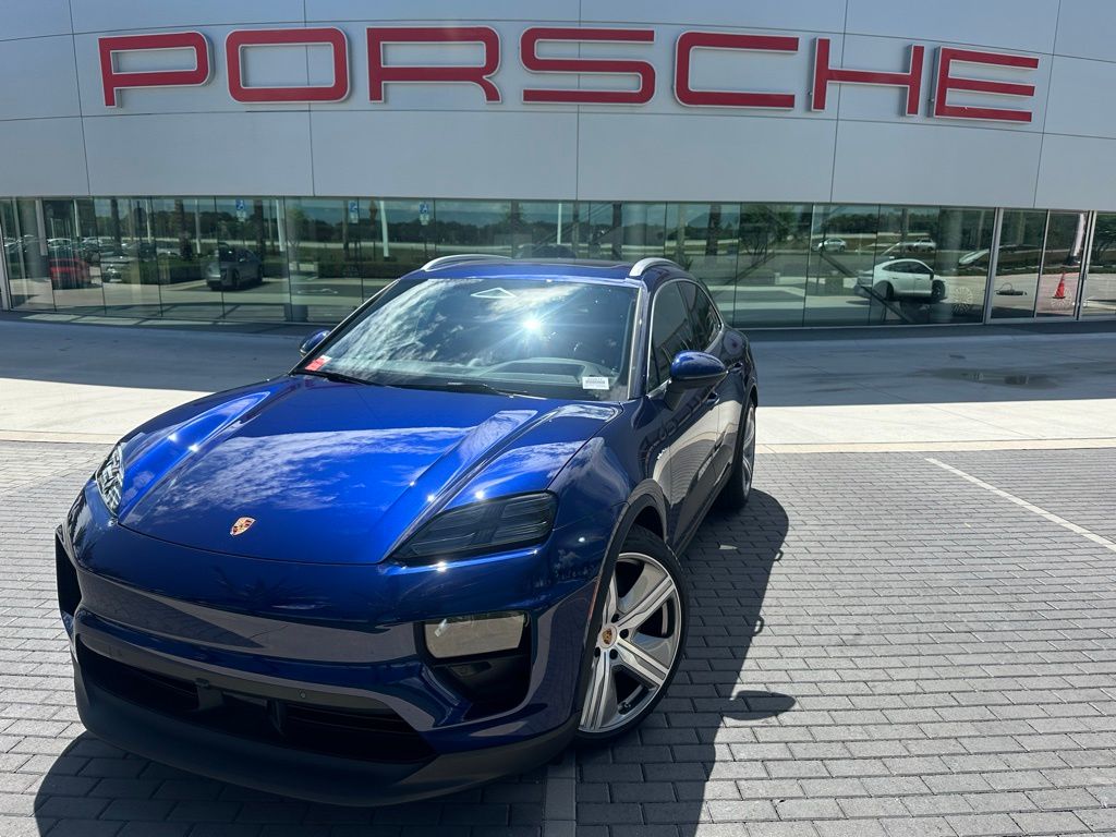 2024 Porsche Macan T -
                Davie, FL