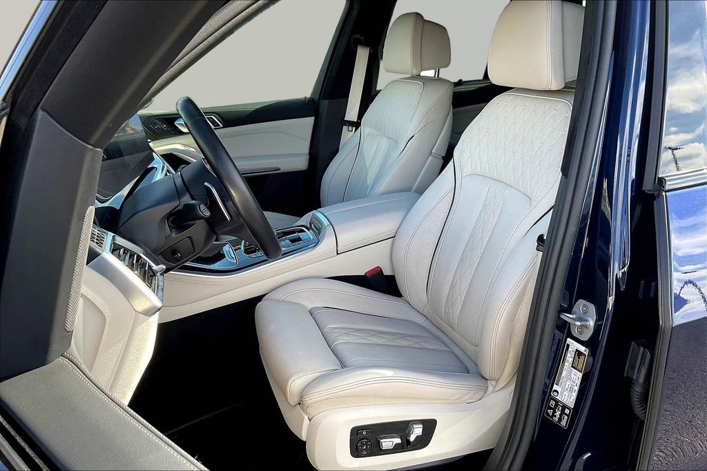 2025 BMW X5 40i - Photo 21