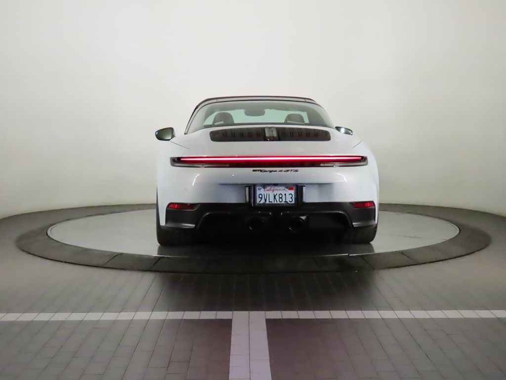 Thumbnail: 2025 Porsche 911 - 6