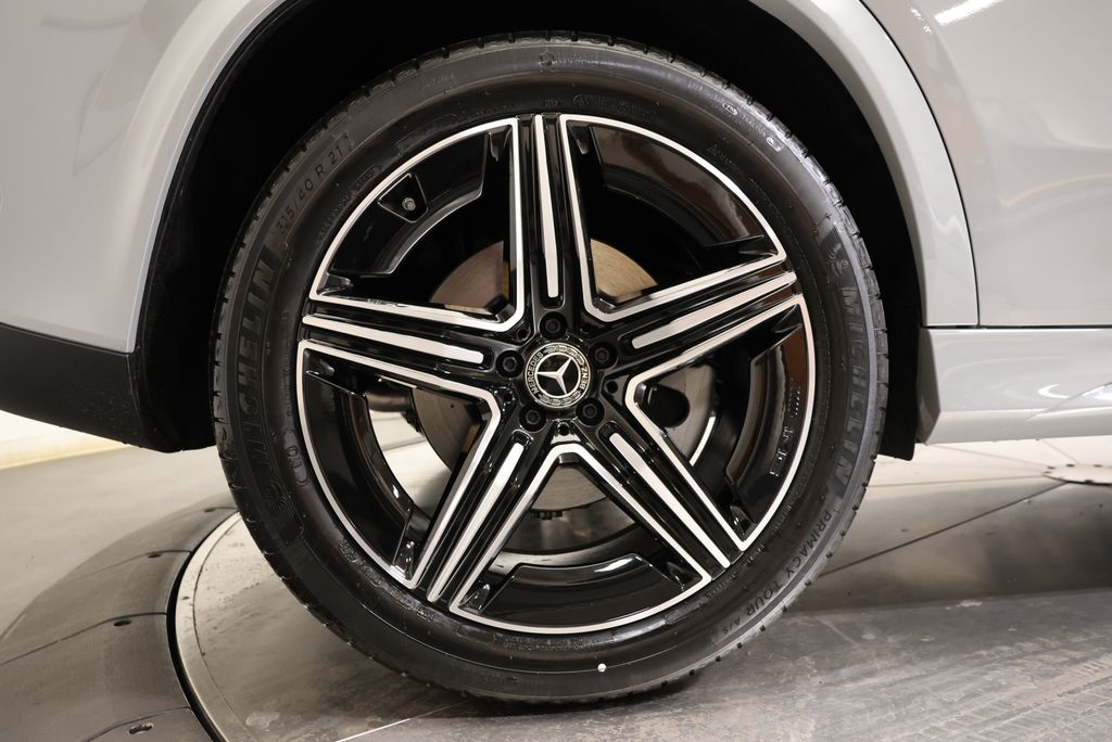 Thumbnail: 2026 Mercedes-Benz GLE - 13