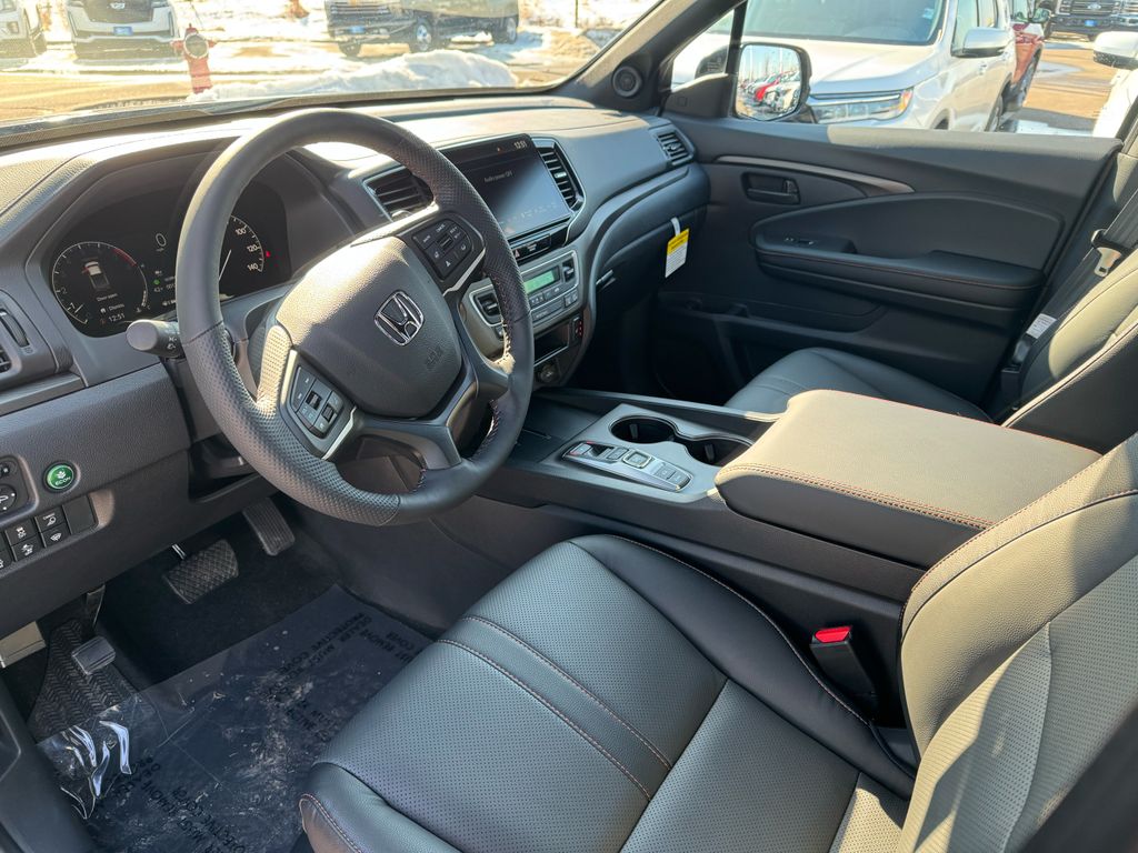 View vehicle photo 7