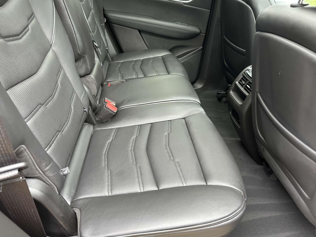 2018 Cadillac XT5 Platinum 23