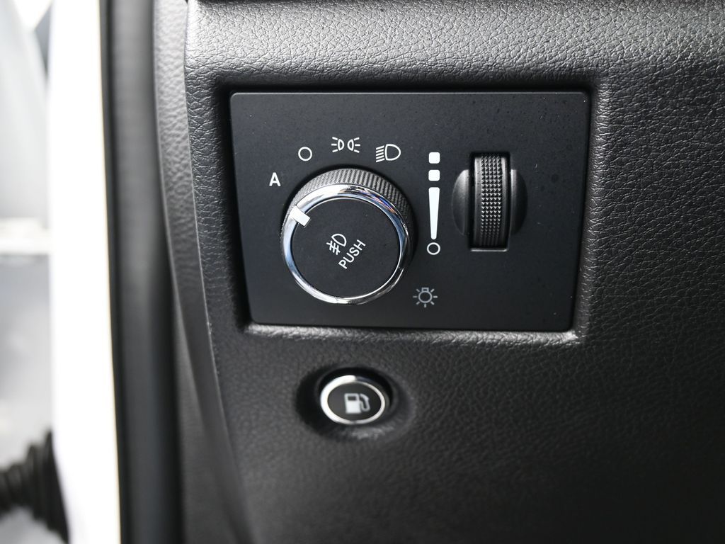 Used 2021 Bright White Clearcoat Jeep Limited image 32