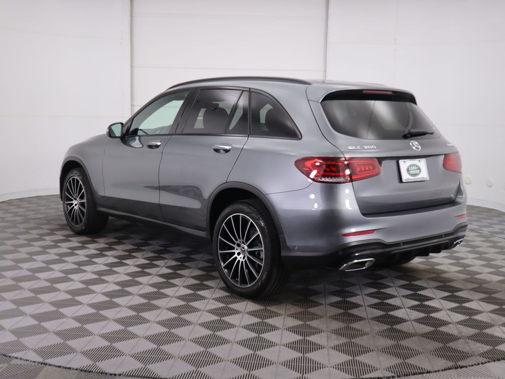 2021 Mercedes-Benz GLC 300 7