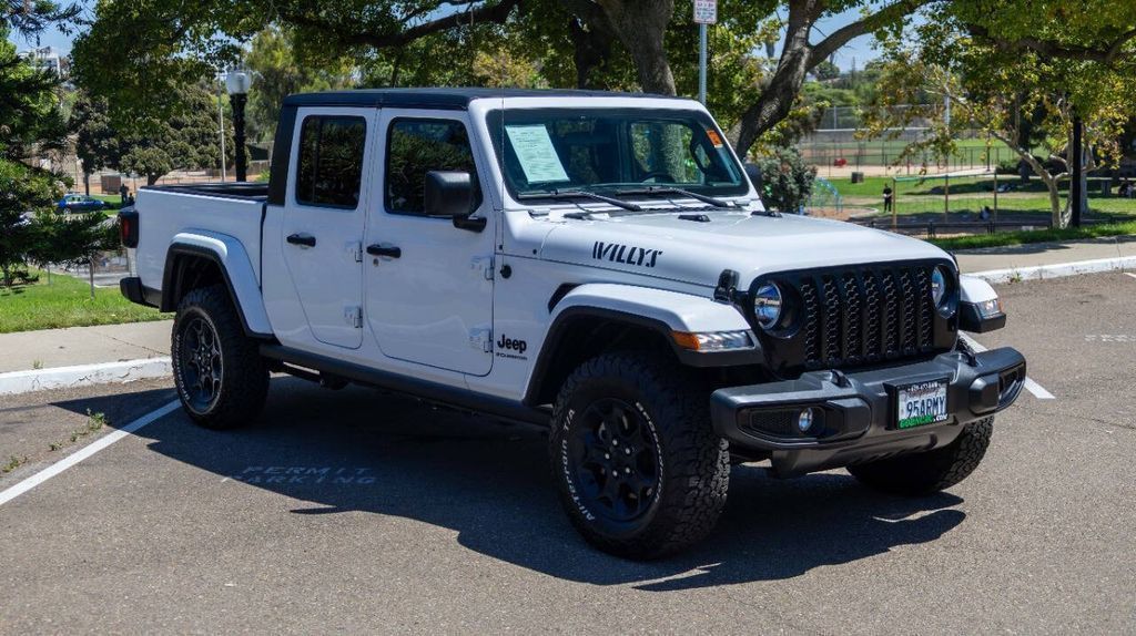 Used 2023 Jeep Gladiator Willys 4D Crew Cab