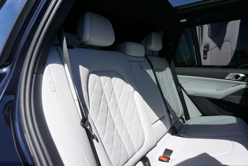 Thumbnail: 2024 BMW X5 - 24