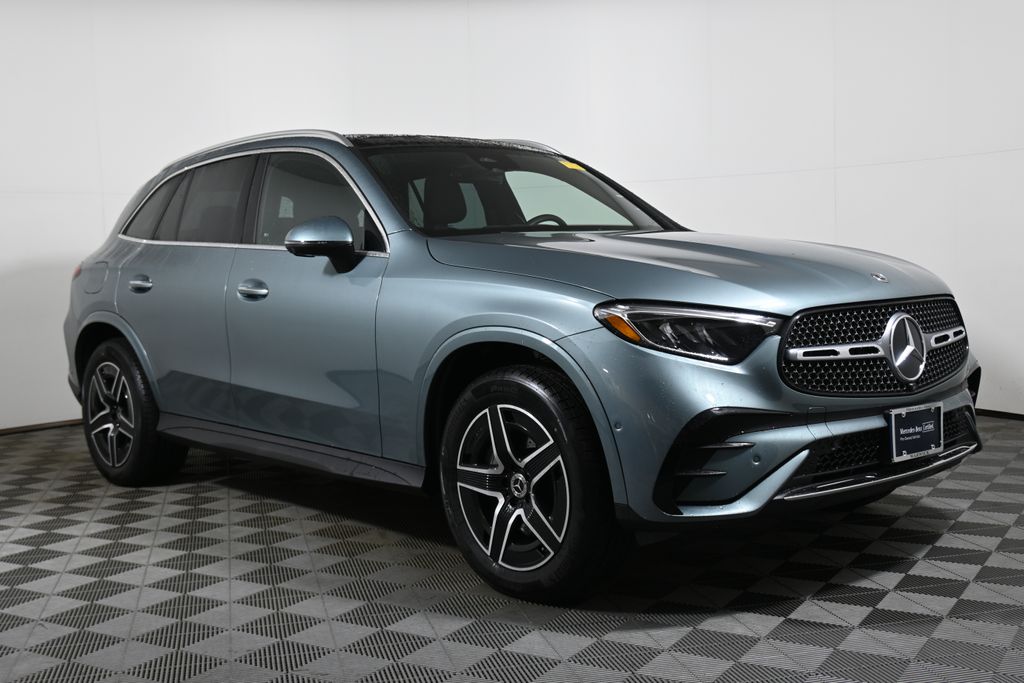 Thumbnail: 2026 Mercedes-Benz GLC - 8