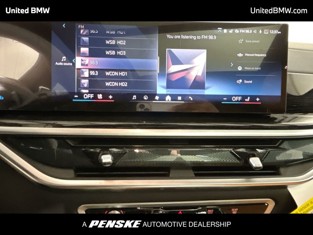 Thumbnail: 2026 BMW X7 - 16