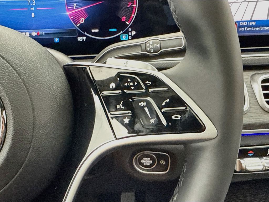Thumbnail: 2026 Mercedes-Benz GLE - 12