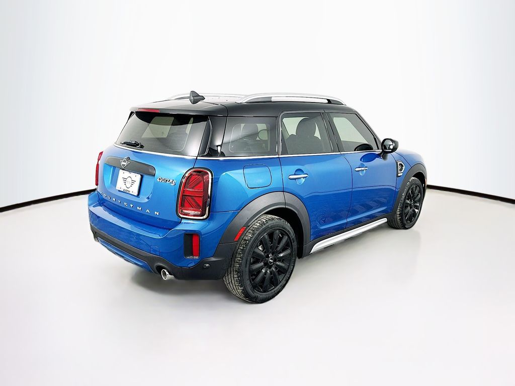 2024 MINI Cooper Countryman Iconic 5