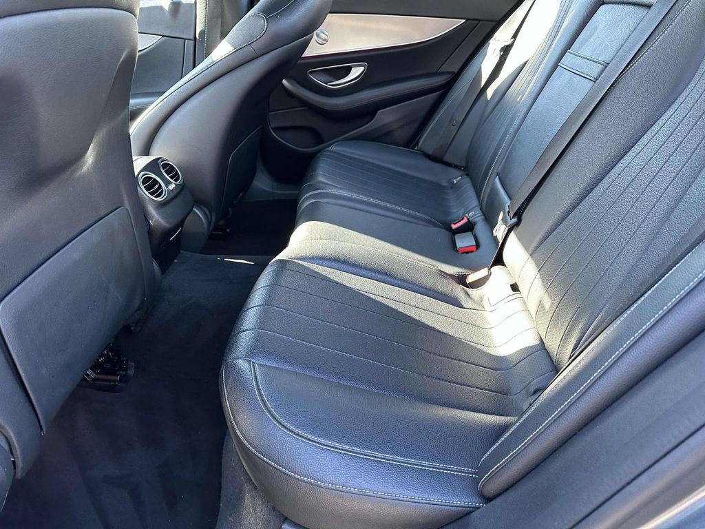 2017 Mercedes-Benz E-Class E 300 24