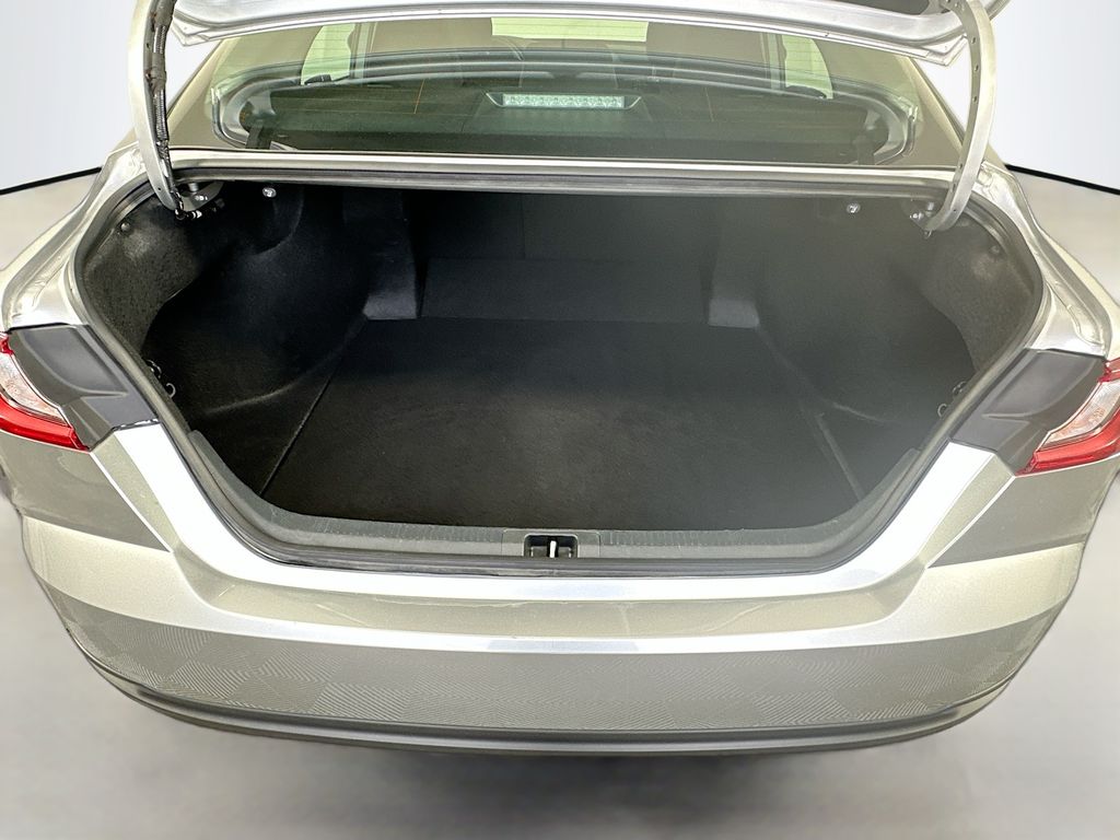 Thumbnail: 2025 Toyota Camry - 26