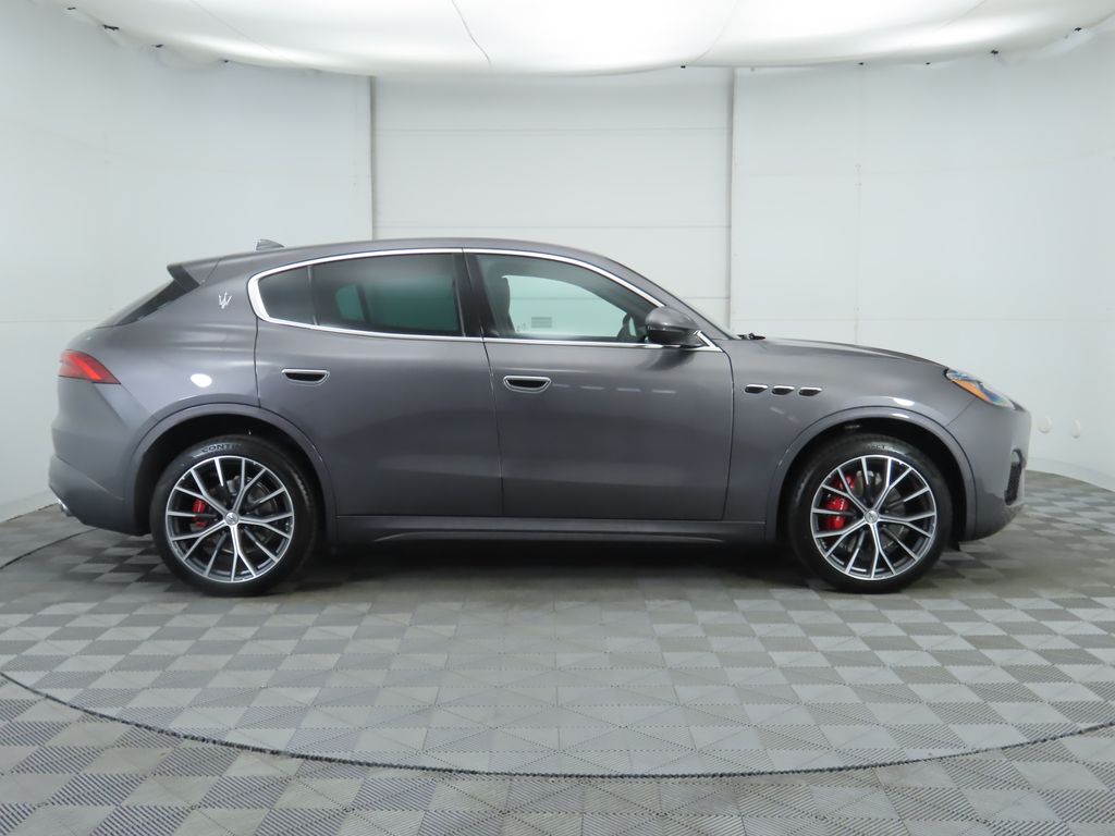 Thumbnail: 2025 Maserati Grecale - 4