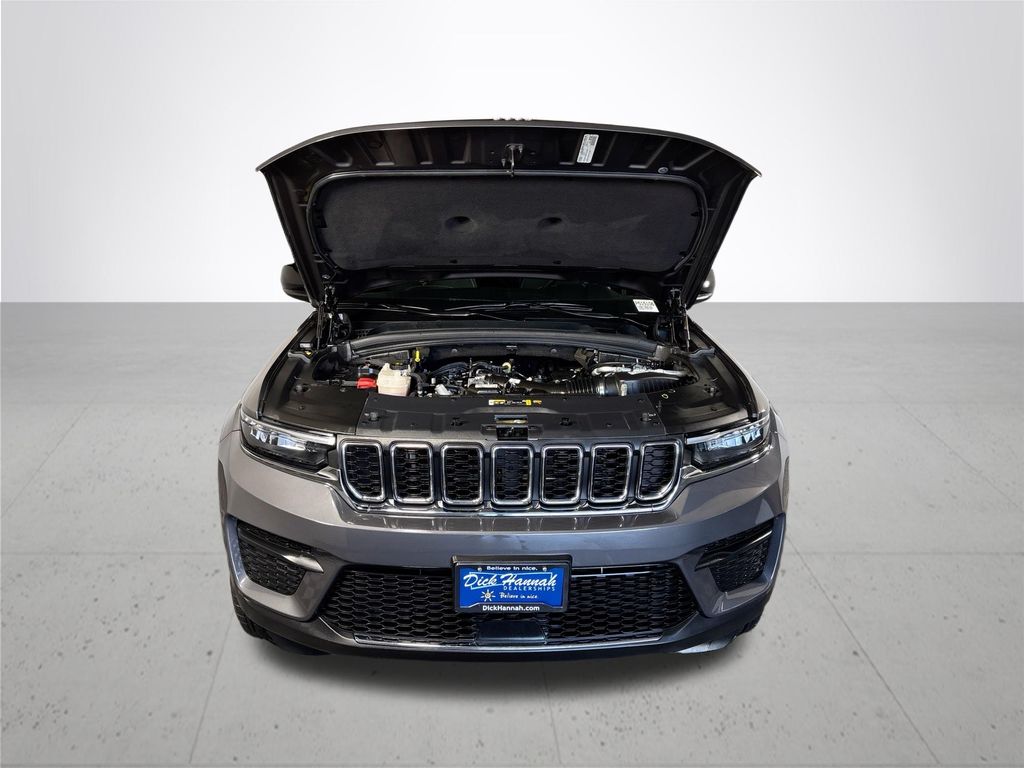 2023 Jeep Grand Cherokee Laredo X