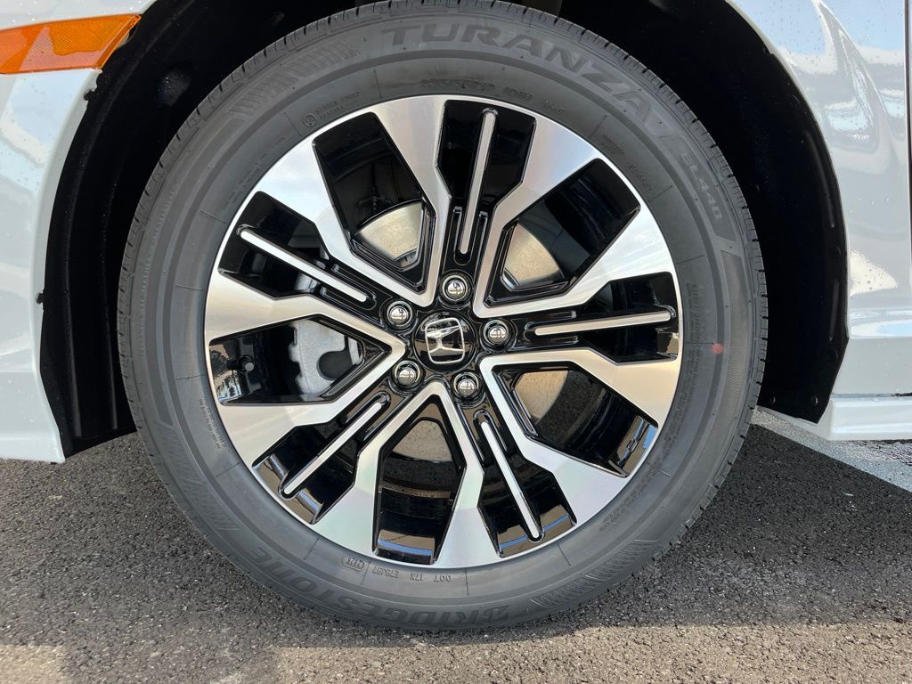 Thumbnail: 2026 Honda Odyssey - 7