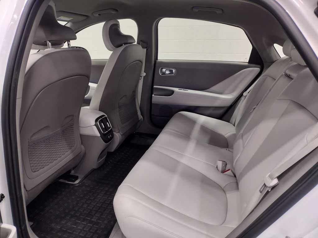 2025 Hyundai IONIQ 6 SEL