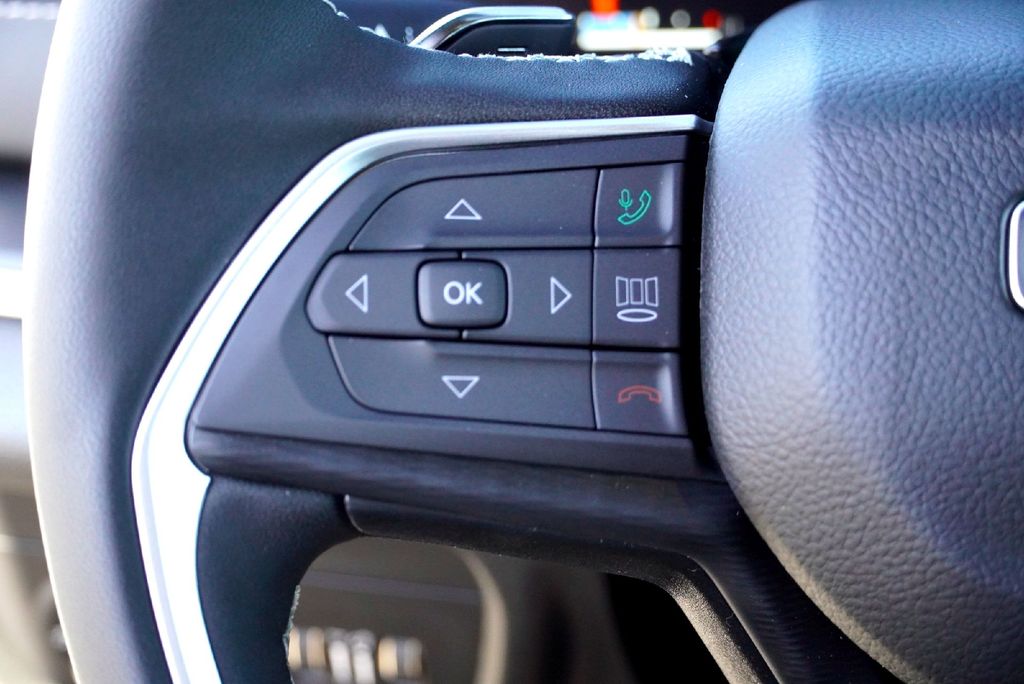 New Car 2025 Jeep Grand Cherokee  Altitude X For Sale Under $40,000 In Taylor, Texas