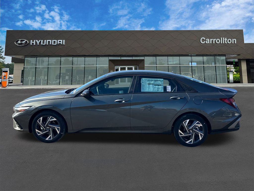 Used 2025 Gray Hyundai SEL Sport image 8