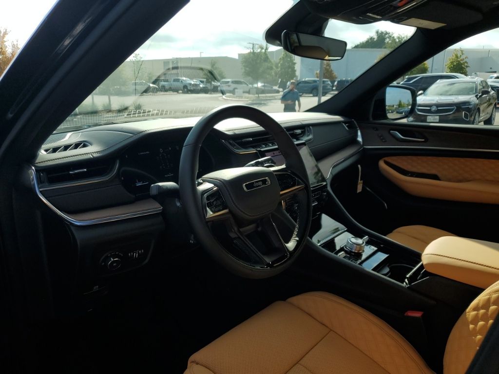 New Car 2025 Jeep Grand Cherokee L  Summit For Sale Under $70,000 In Austin, Texas