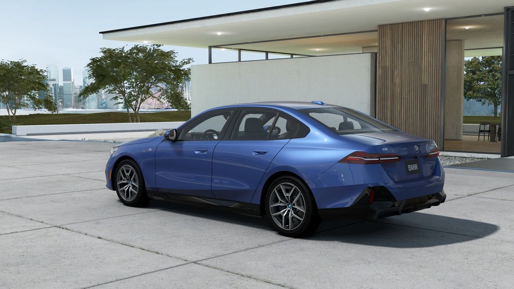 2025 BMW i5 eDrive40 32