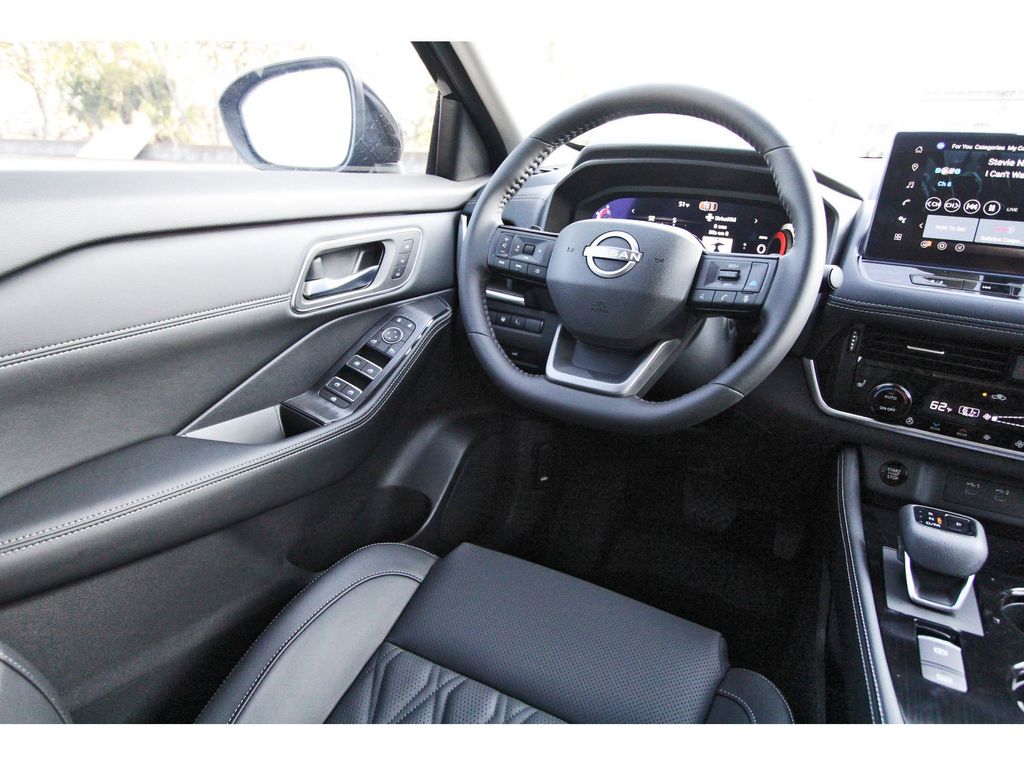 2026 Nissan Rogue Platinum - 6