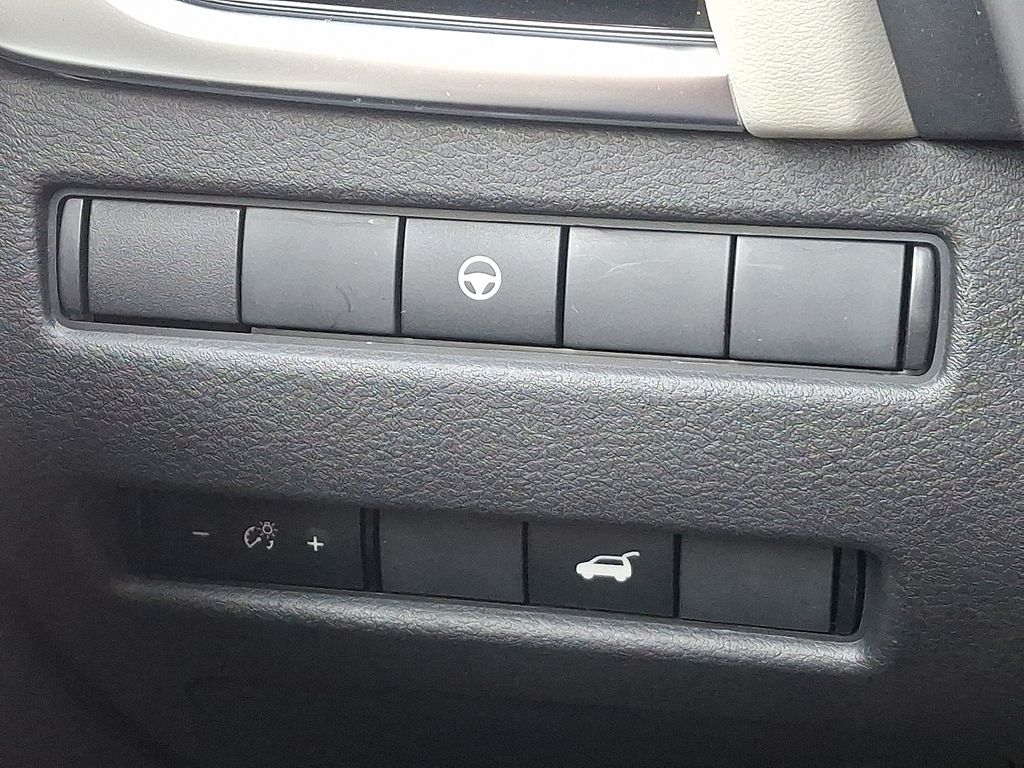 Thumbnail: 2022 Nissan Rogue - 24