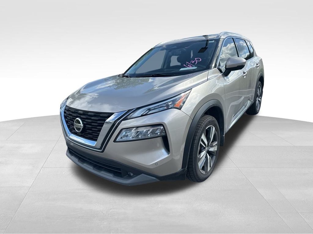 2021 Champagne Silver Metallic Nissan Rogue SL FWD SUV